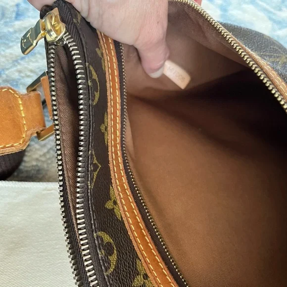 Louis Vuitton authentic vintage retired cross body bag adjustable strap - Picture 14 of 17